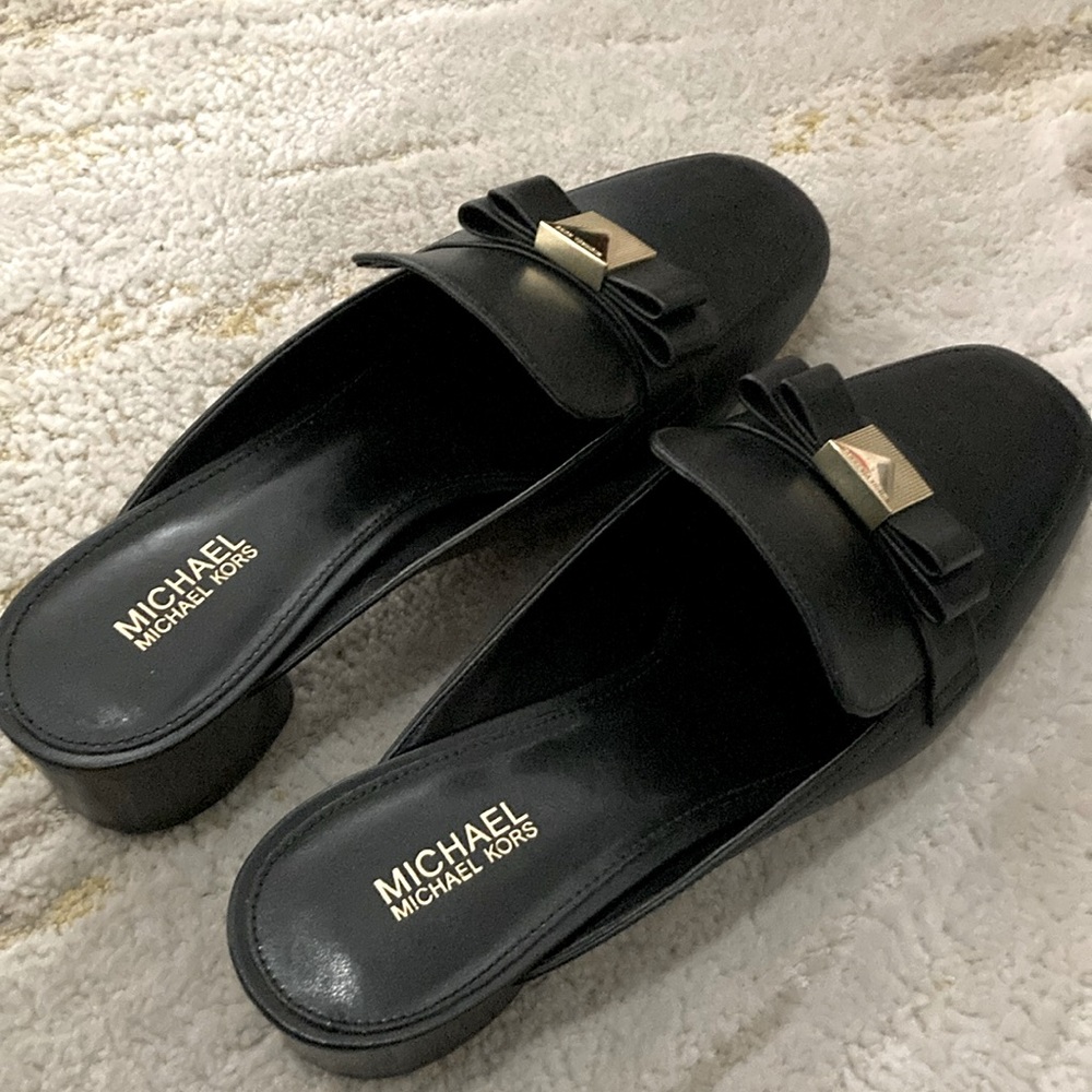 Michael Kors Black slip on NWOT size 5.5